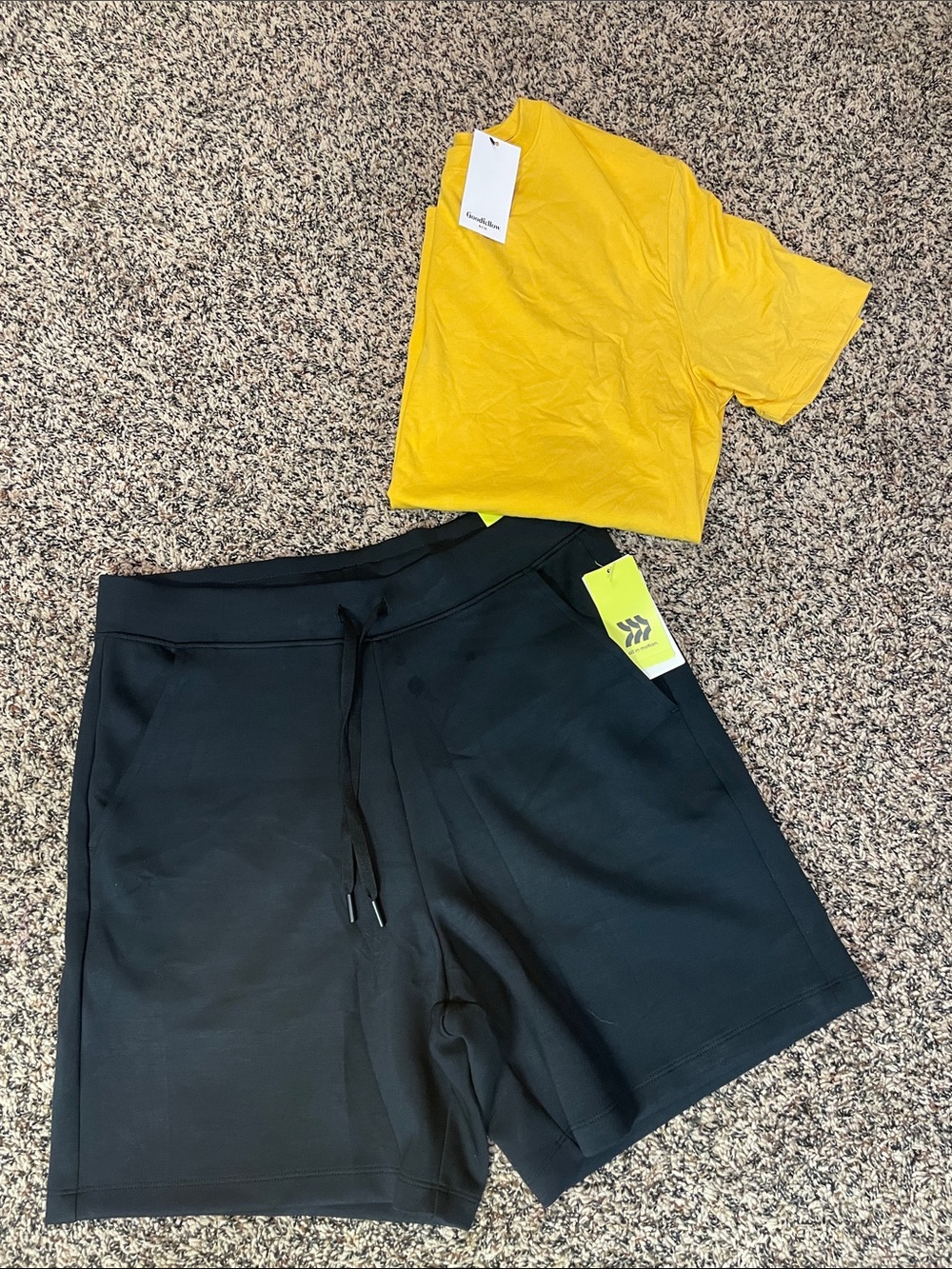 all in motion Black Athletic Drawstring Shorts with Yellow Tee Mens M NWT